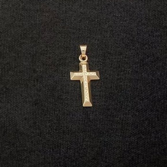 Genuine 10K Gold Small Cross Pendant Necklace Stamped 10K - Picture 3 of 4